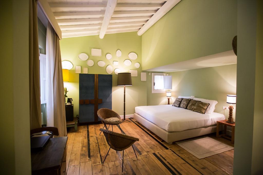 Adastra Suites Florence Bilik gambar